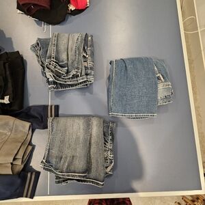 Lot of 3 Jeans